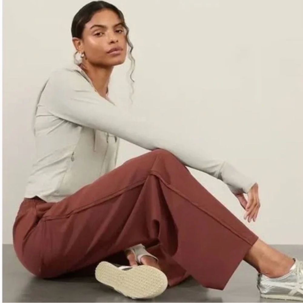 Athleta Endeavor High Rise Relaxed Maroon Wide Leg Pant Sz S